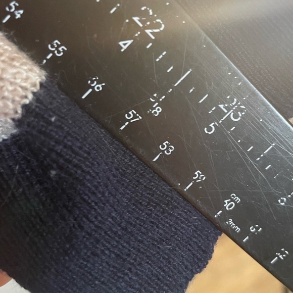 AMERICAN EAGLE Women’s Lightweight striped Sweater Navy and Cream Size M - Picture 7 of 7